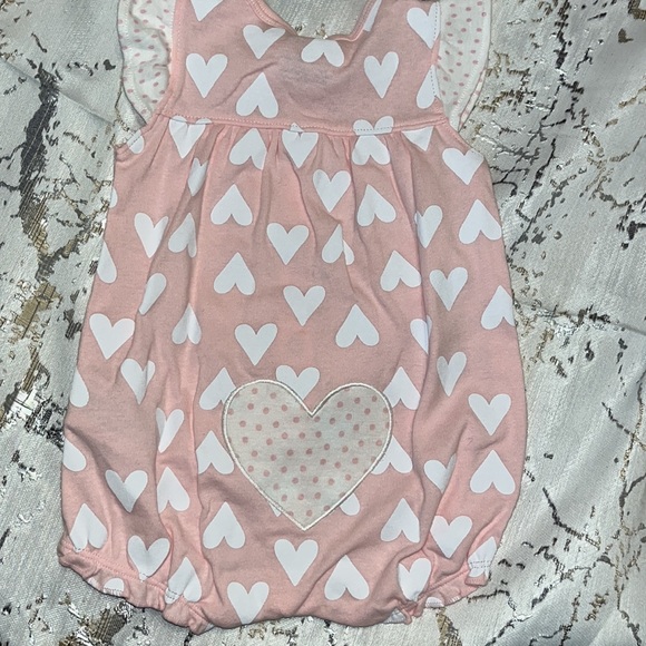 6 piece lot mixed footies onsies  some NWT Carters / First Impressions 3 month - Picture 5 of 15